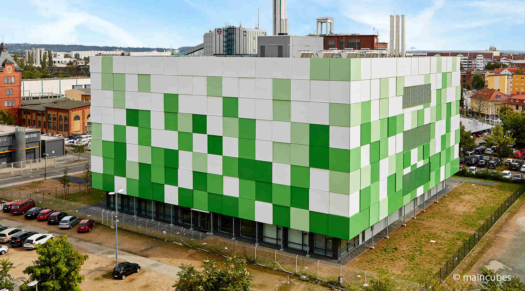 Rechenzentrum maincubes FRA01 Außenansicht